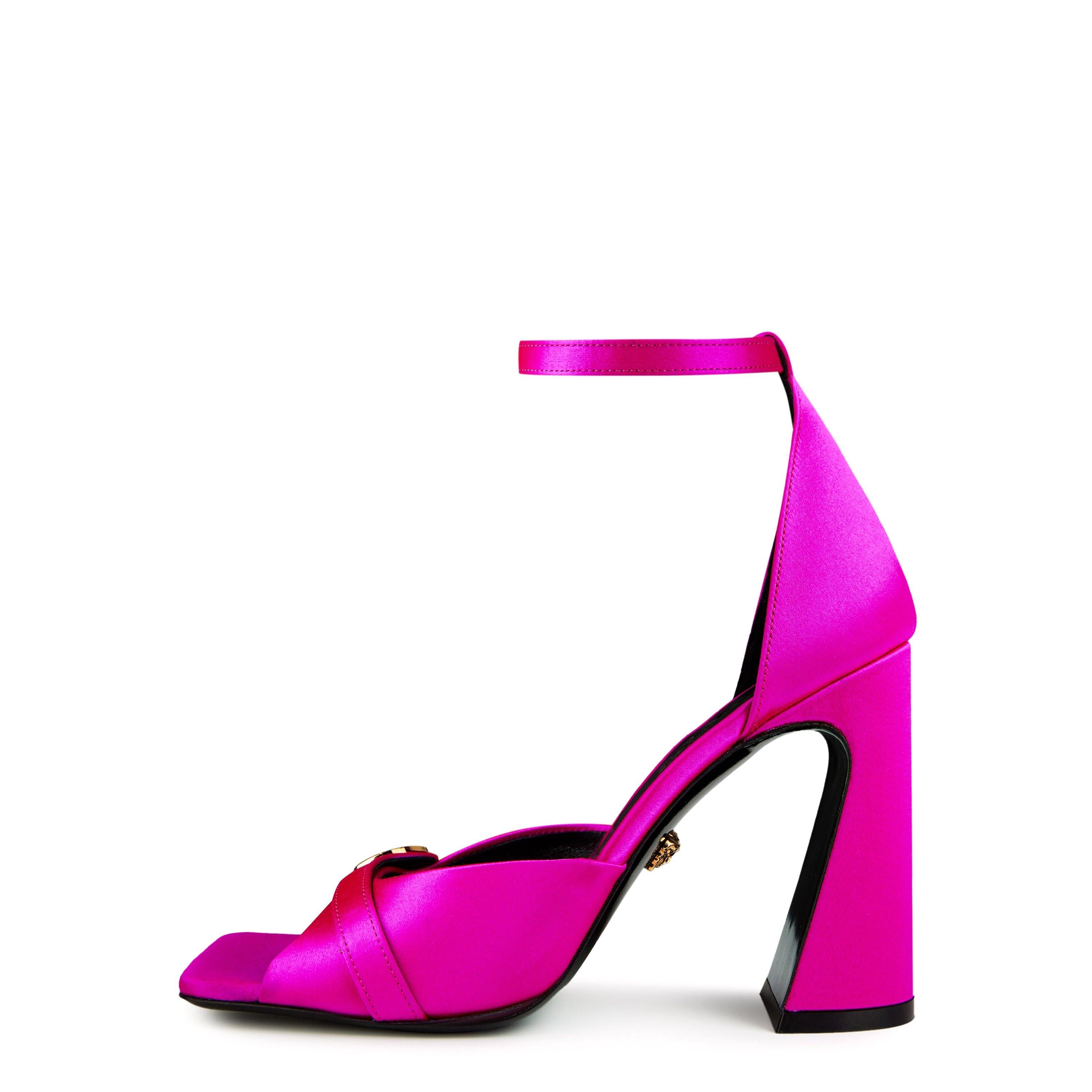 Medusa Button Sandals