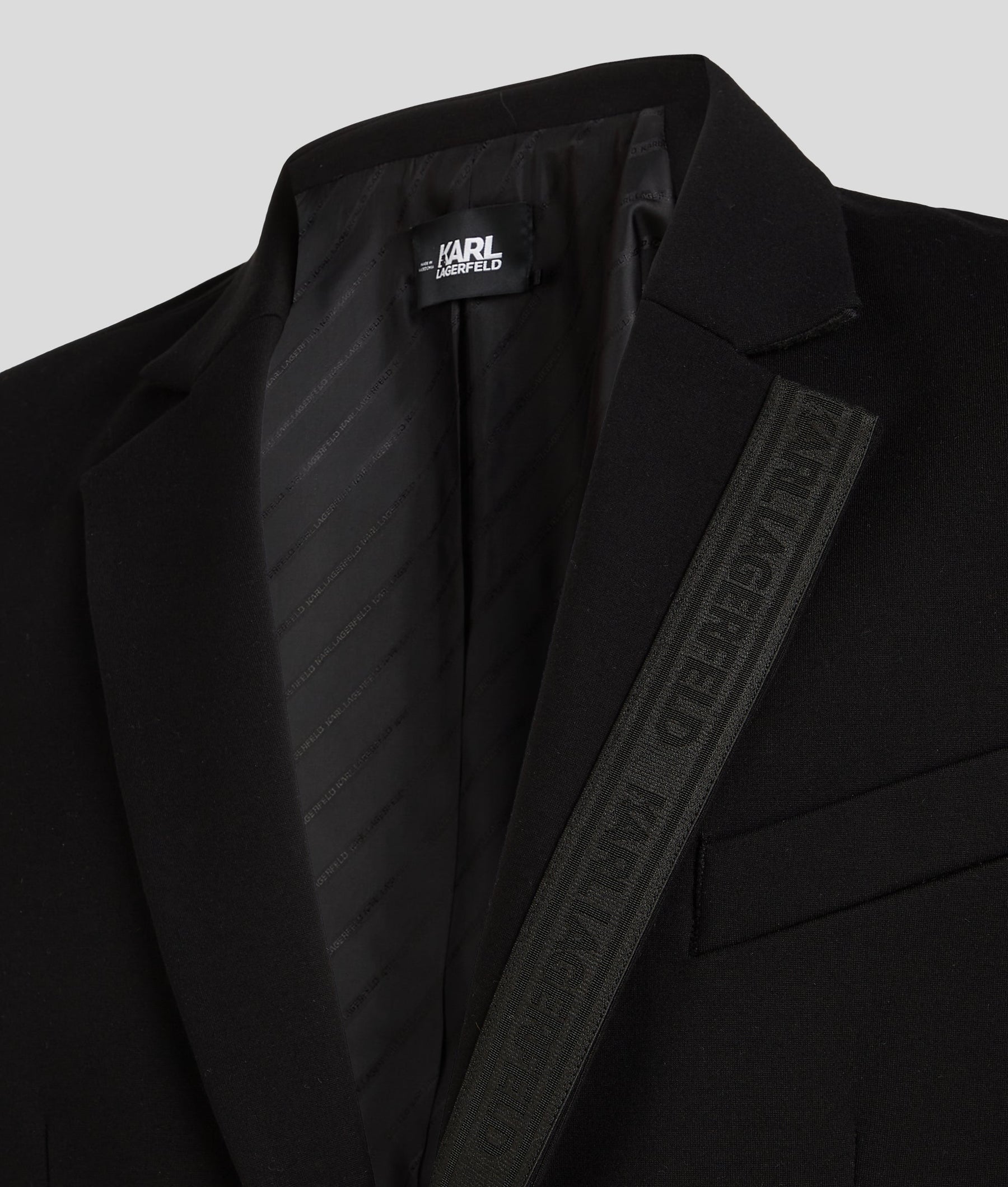 CLASSIC-FIT PUNTO JACKET