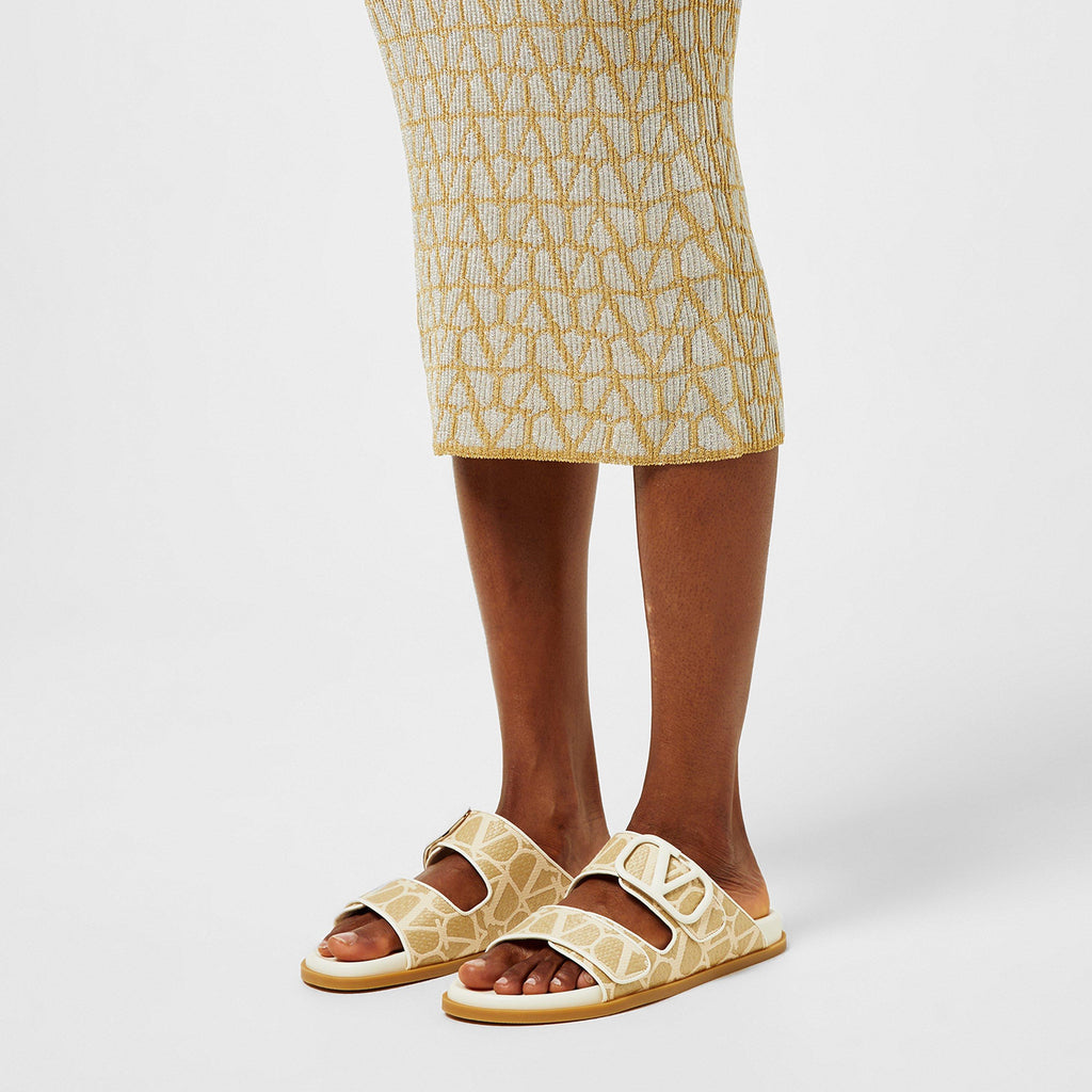 V-Logo Canvas-Jacquard Slides