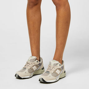 New Balance 991 Womens Trainers