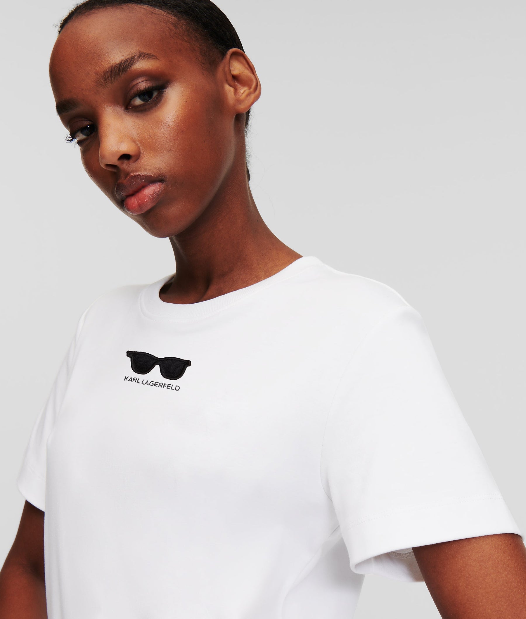 SUNGLASSES T-SHIRT