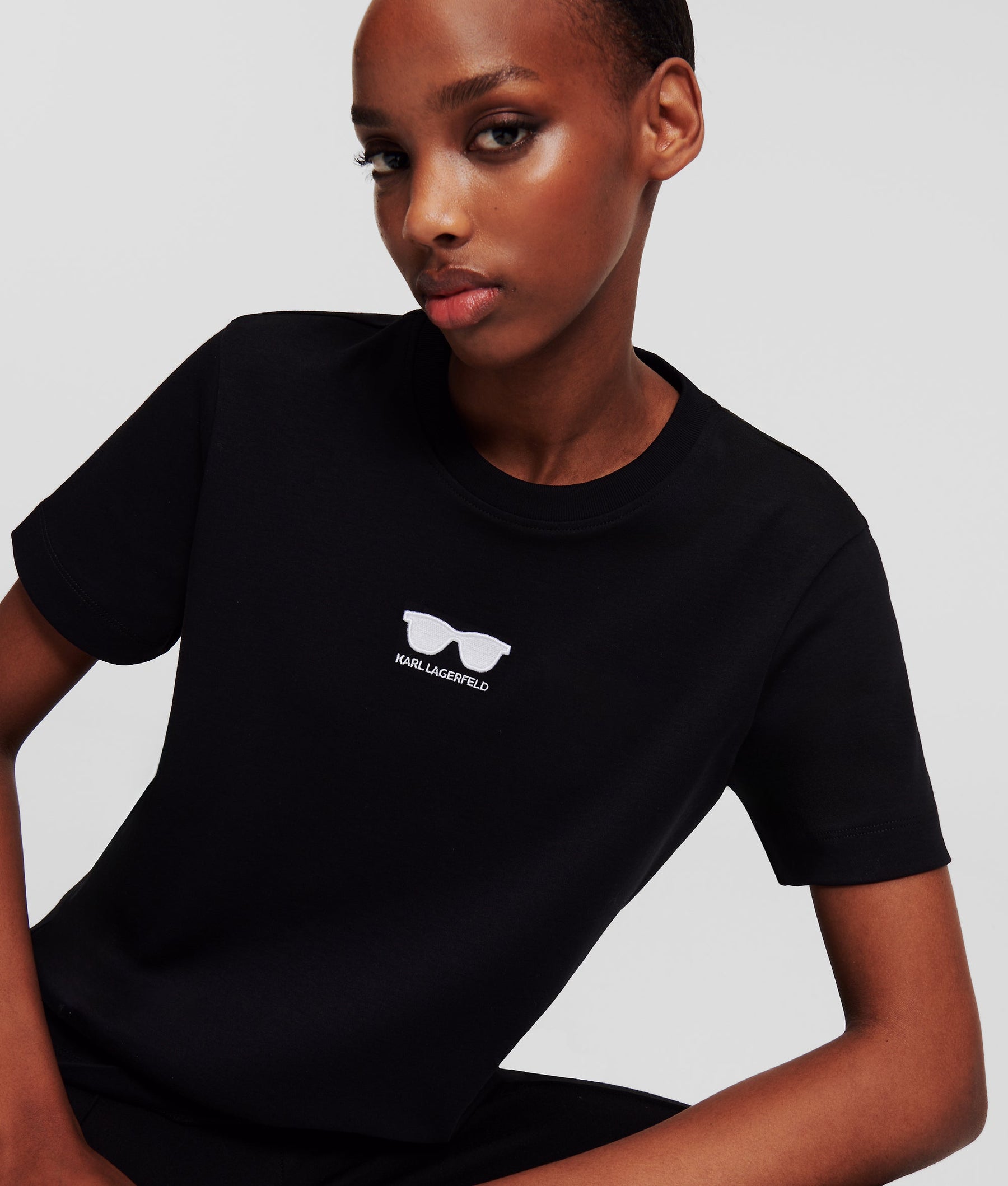 SUNGLASSES T-SHIRT