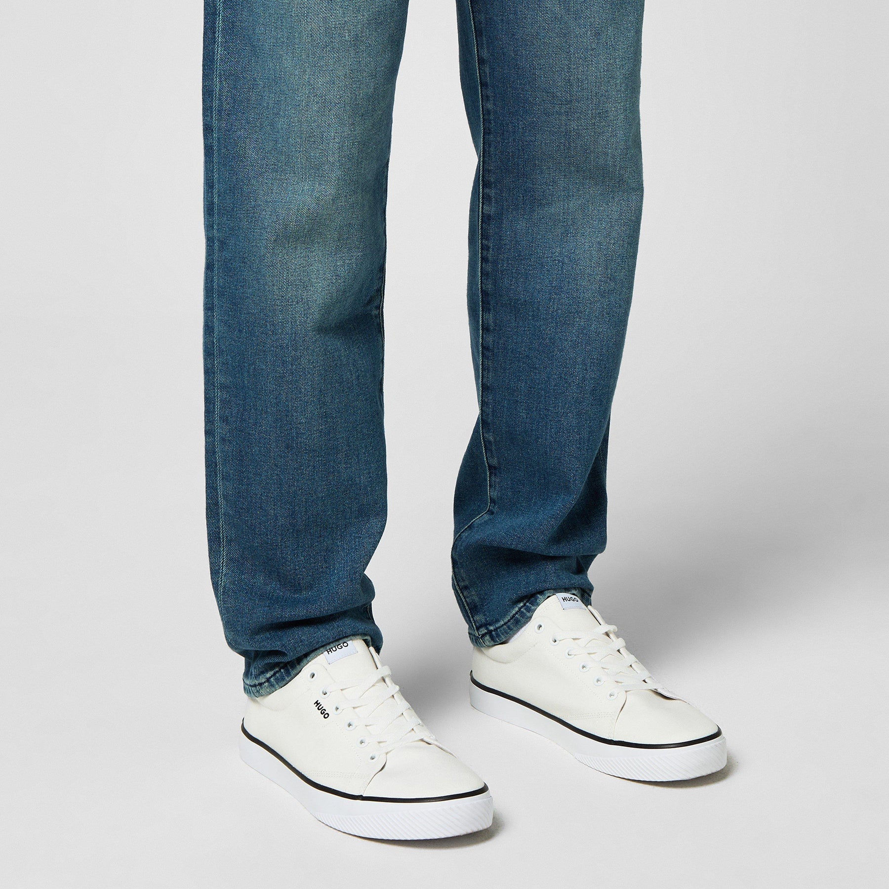 Dyer Tennis Shoes
