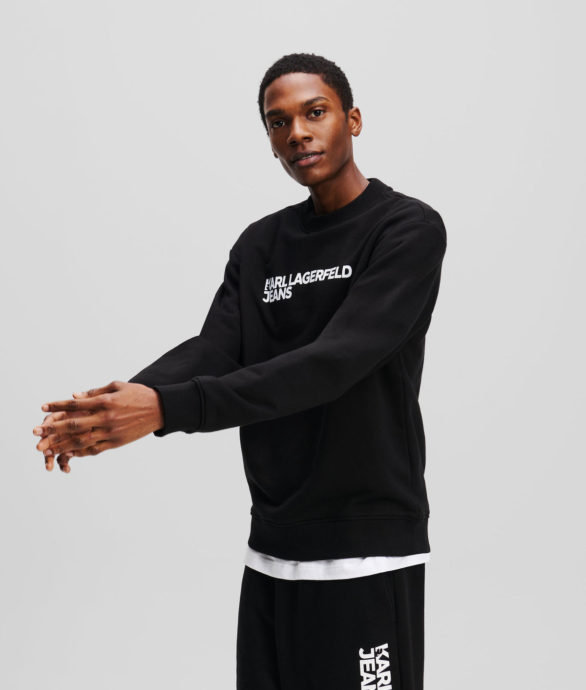 LOGO SWEATSHIRT