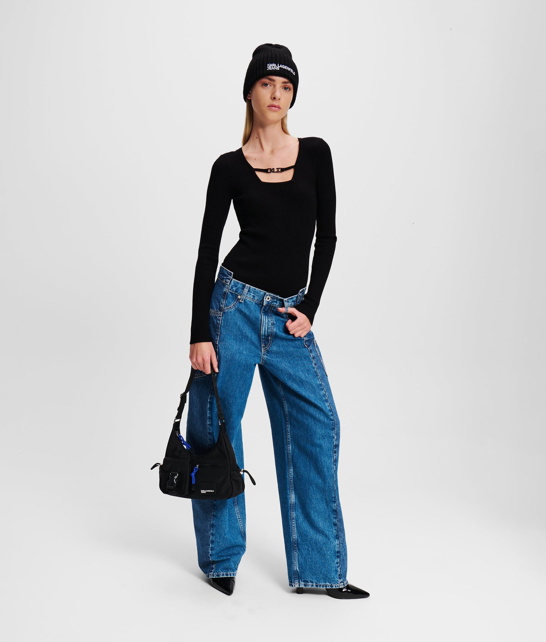 DECONSTRUCTED MID-RISE BAGGY JEANS