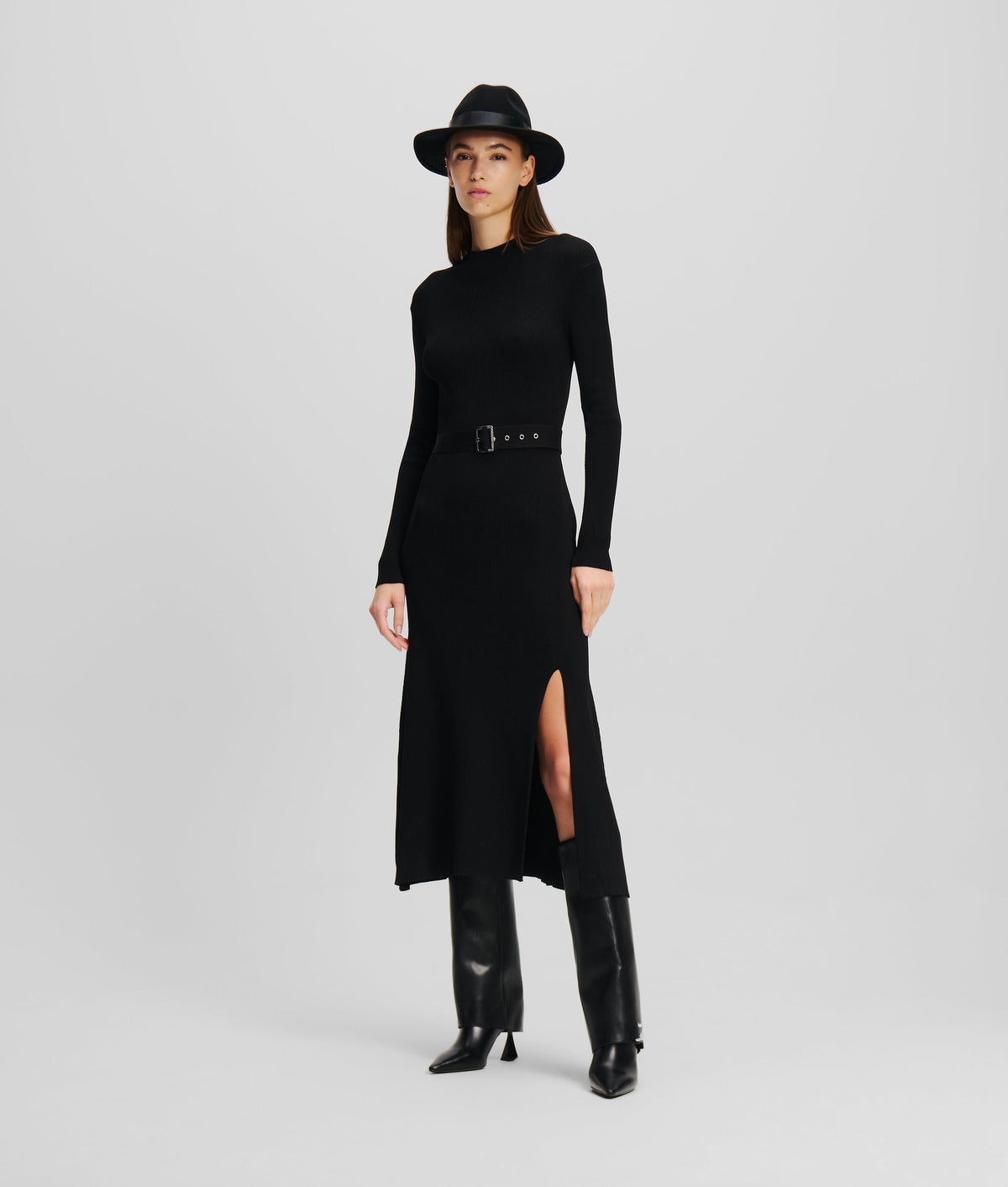 LONG-SLEEVED BELTED KNIT DRESS