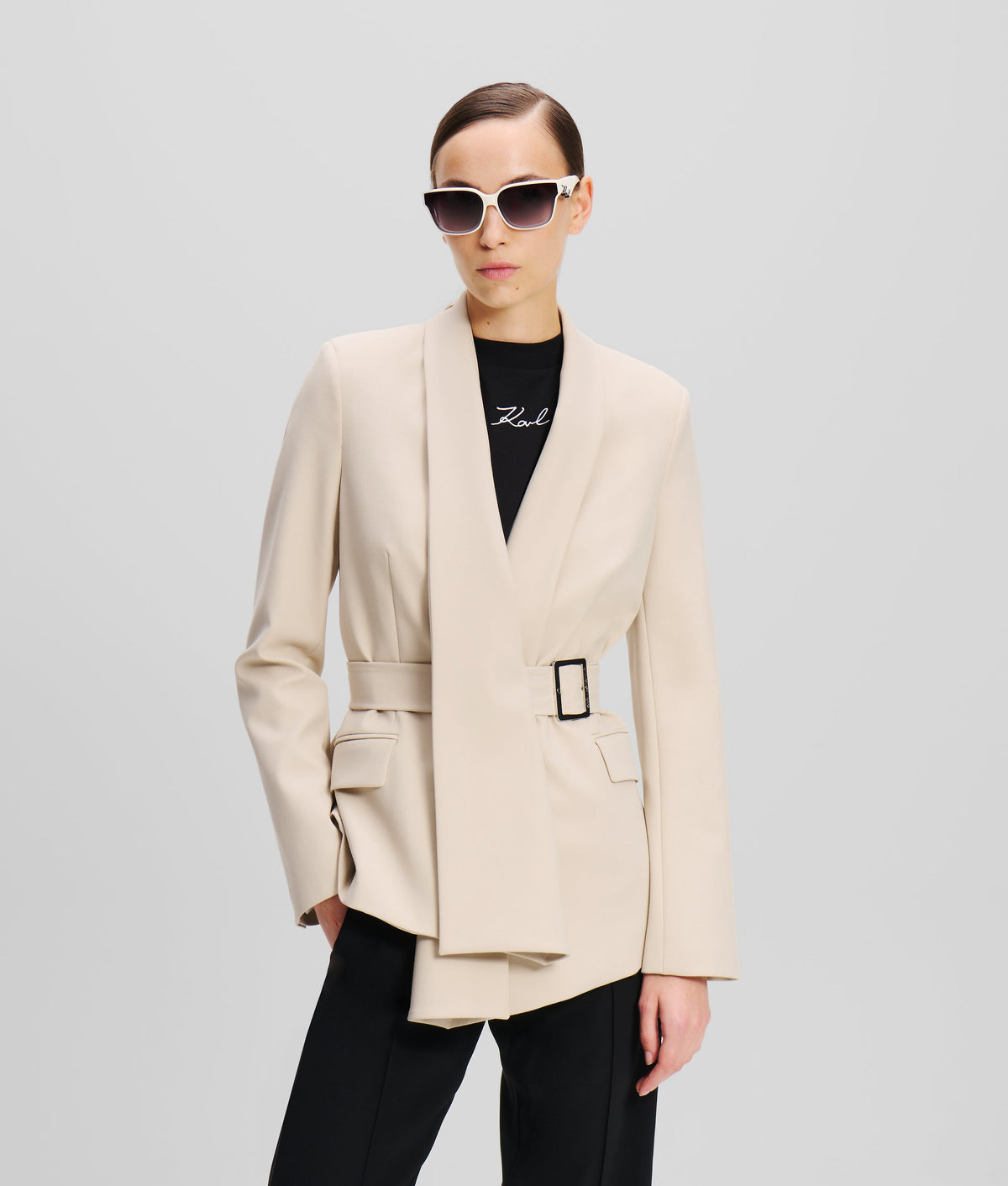 BELTED BLAZER