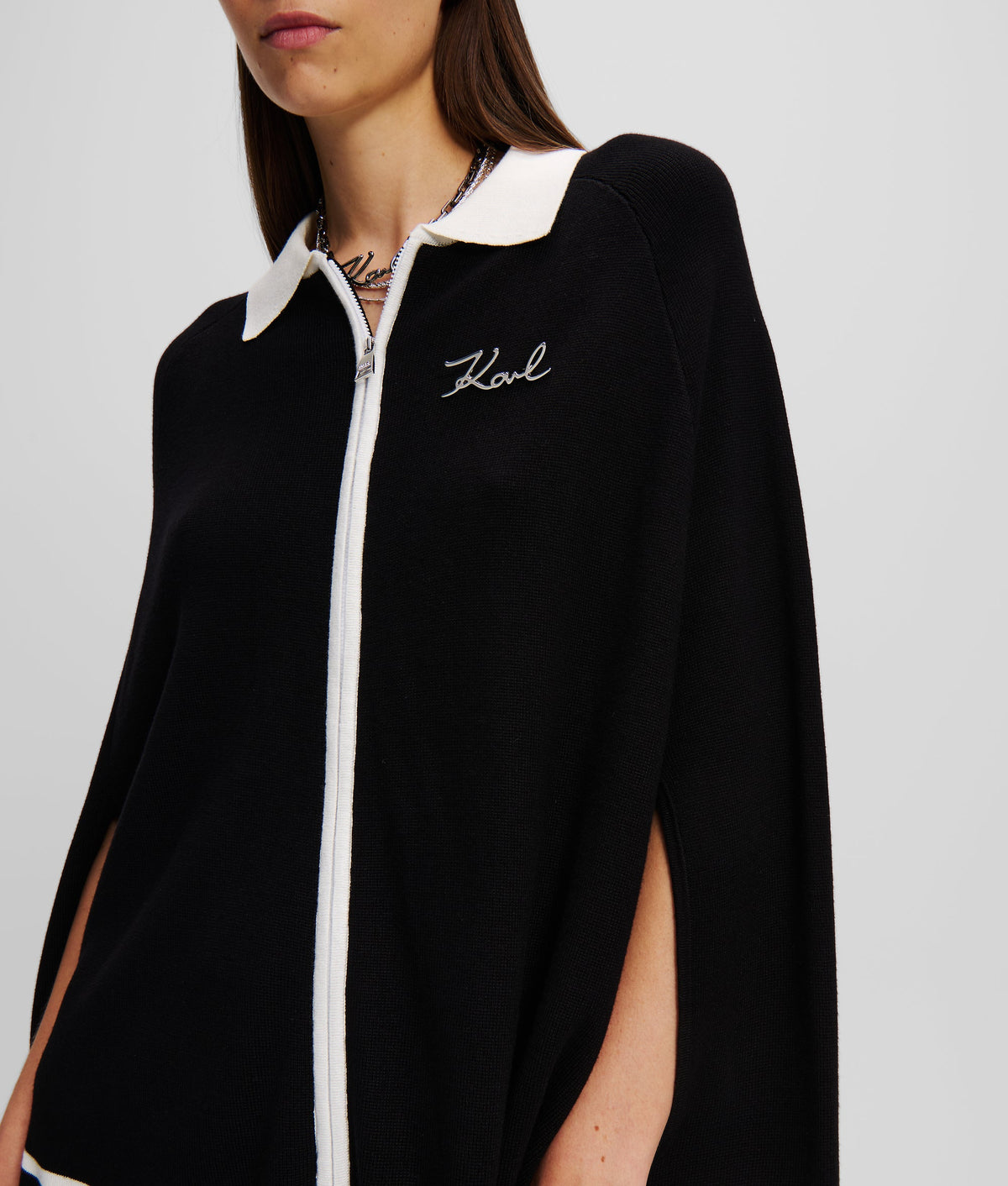 KARL ESSENTIAL CAPE