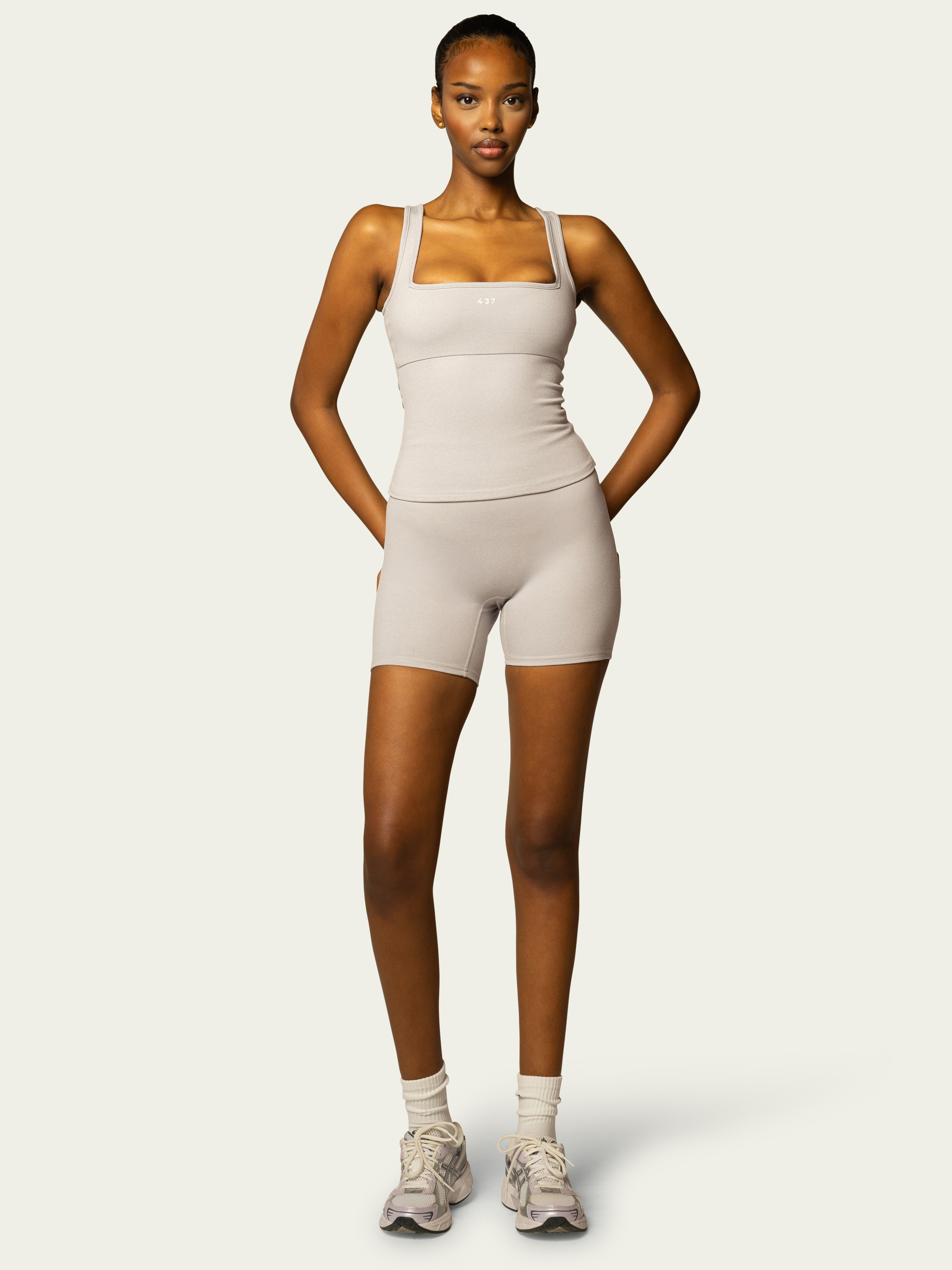 The Essentials Short / Heather-Grey