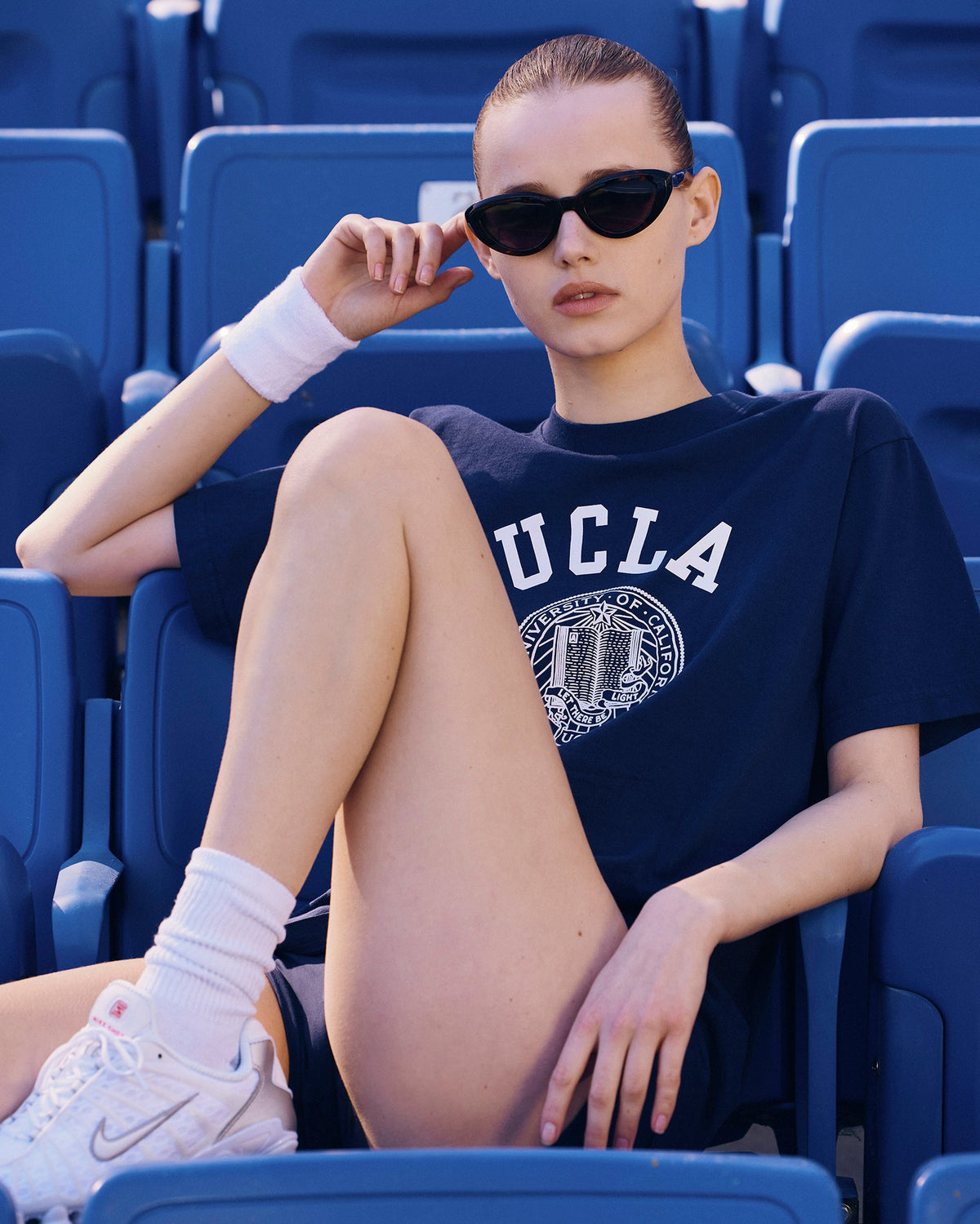 UCLA Crest T-Shirt - Navy/White