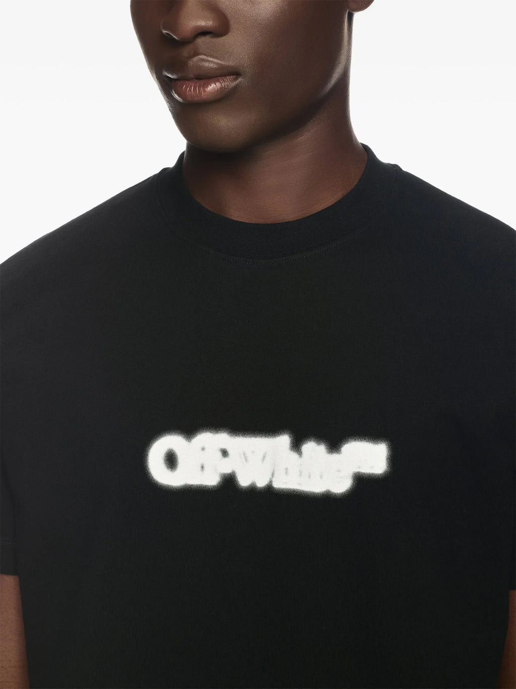 Off-White Spray Arrow Logo T-Shirt in Black