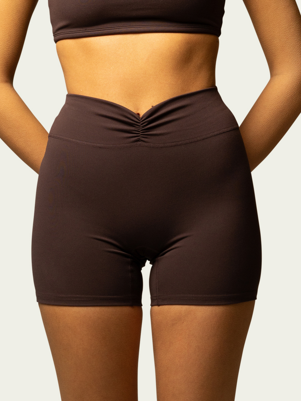 The Scrunch Short / Espresso