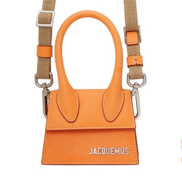 JACQUEMUS LE CHIQUITO