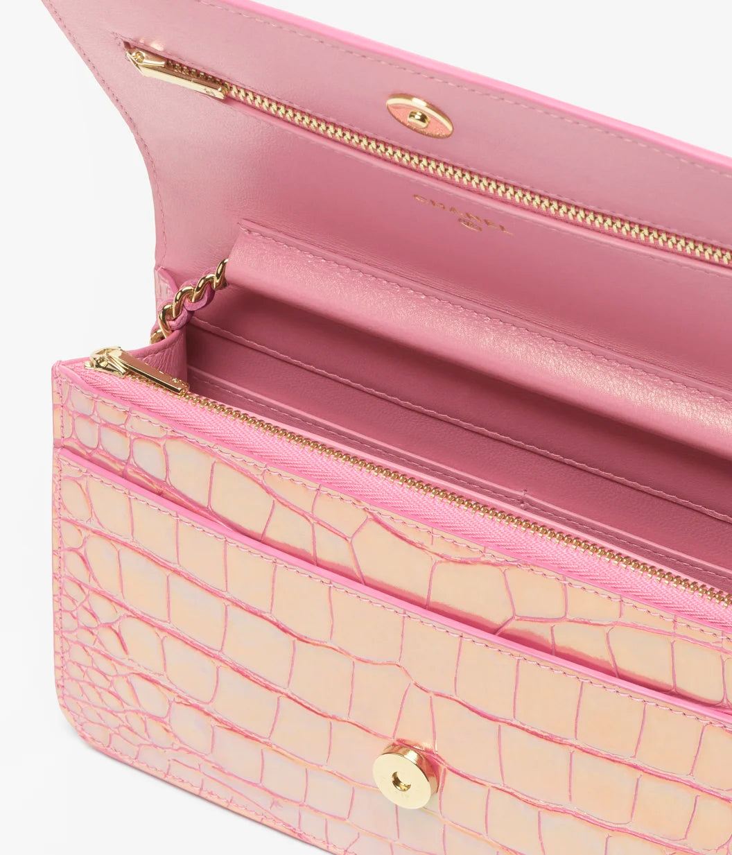 Wallet On Chain Crocodile Embossed Iridescent Calfskin & Gold-Tone Metal  Pink