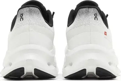 On Running Cloud Tilt Black Ivory On Running - Shoe size: UK 7 Sneakers | Shop From The Mirage