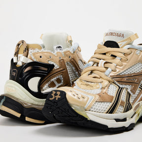Runner Sneakers