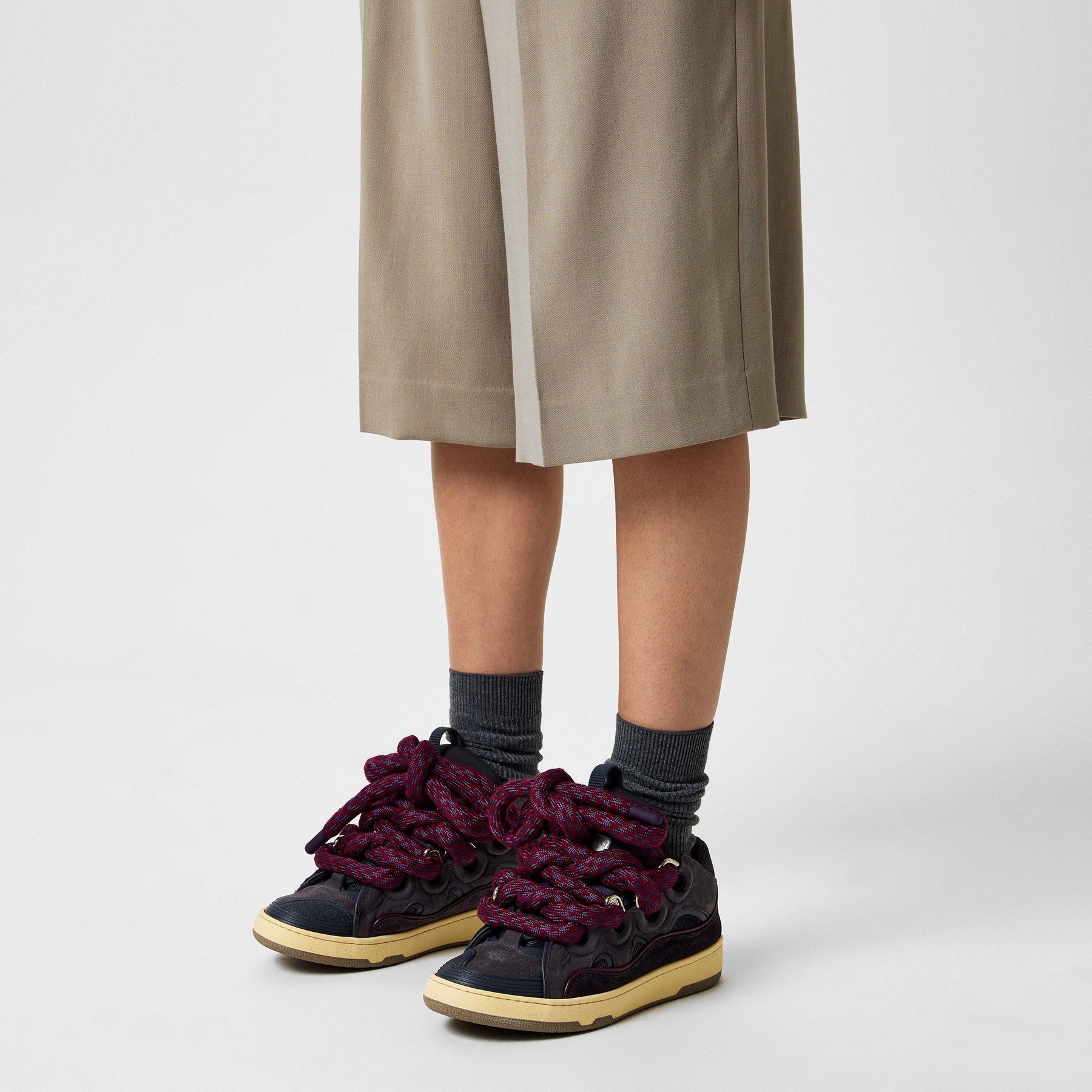 Curb Sneaker