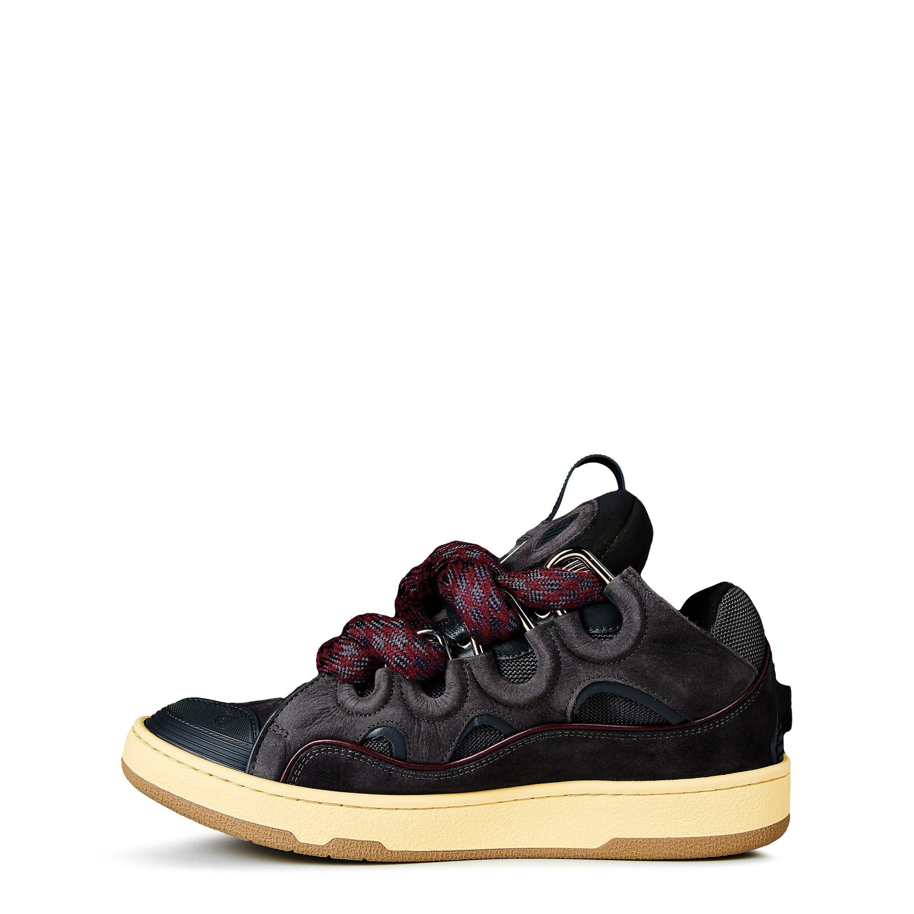 Curb Sneaker