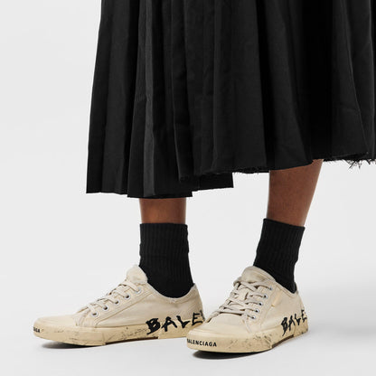 Low Trainers