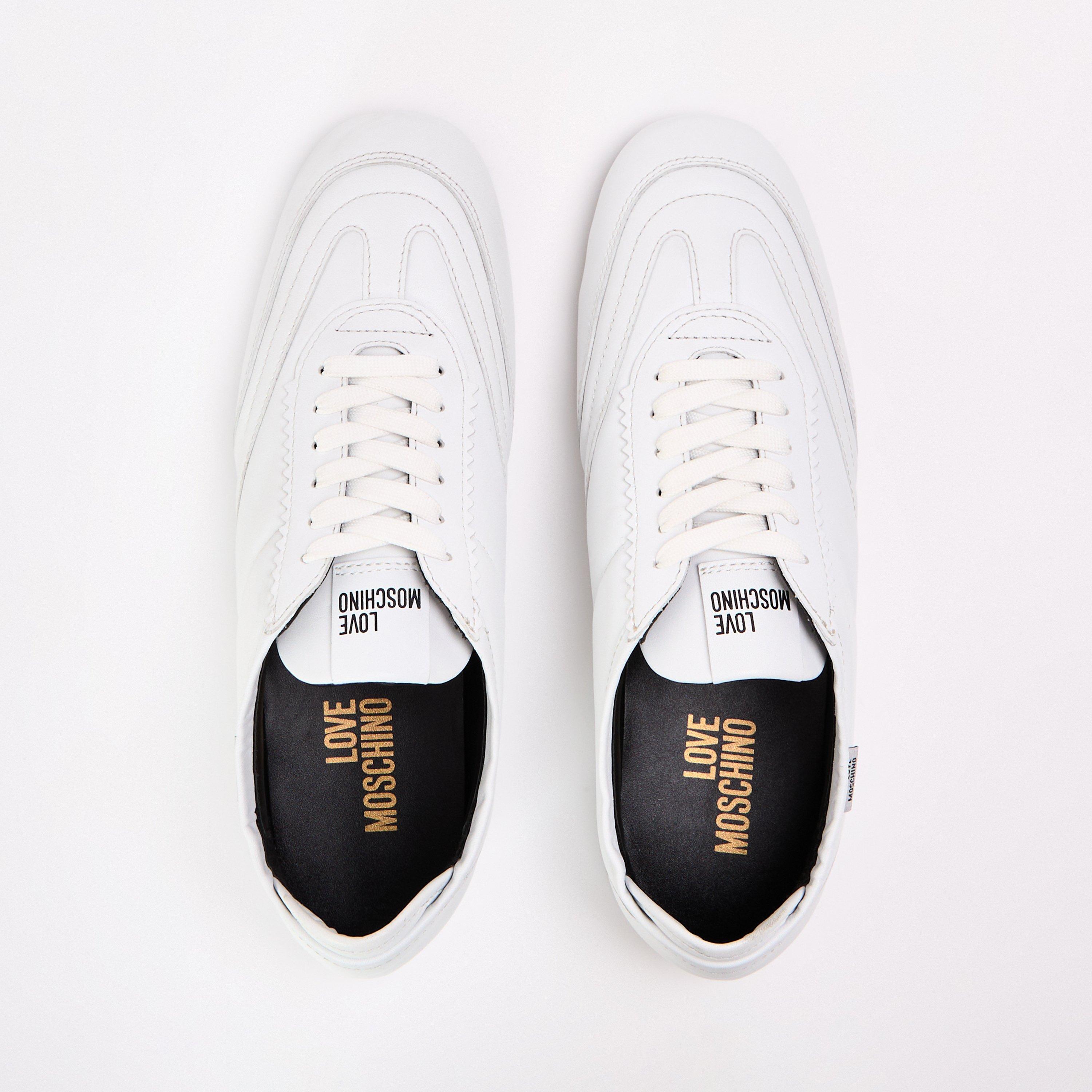 Low-Top Trainers