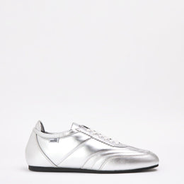 Low-Top Trainers