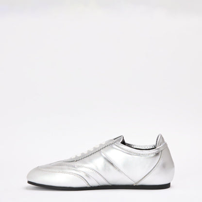 Low-Top Trainers
