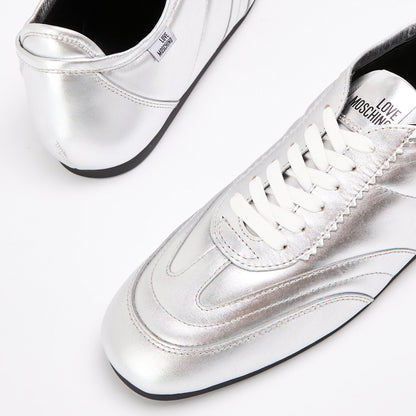 Low-Top Trainers