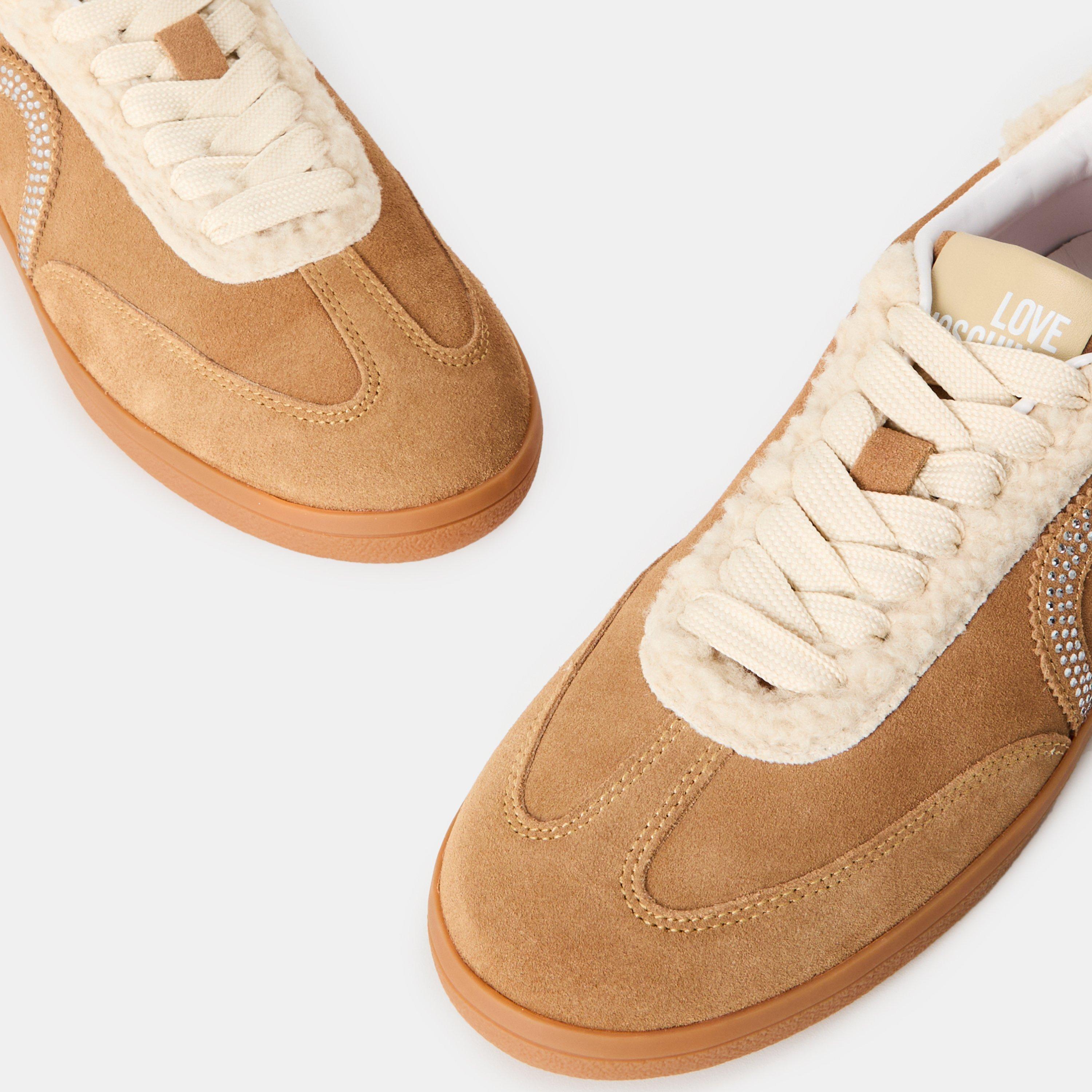 LM Cloud Low-Top Trainers