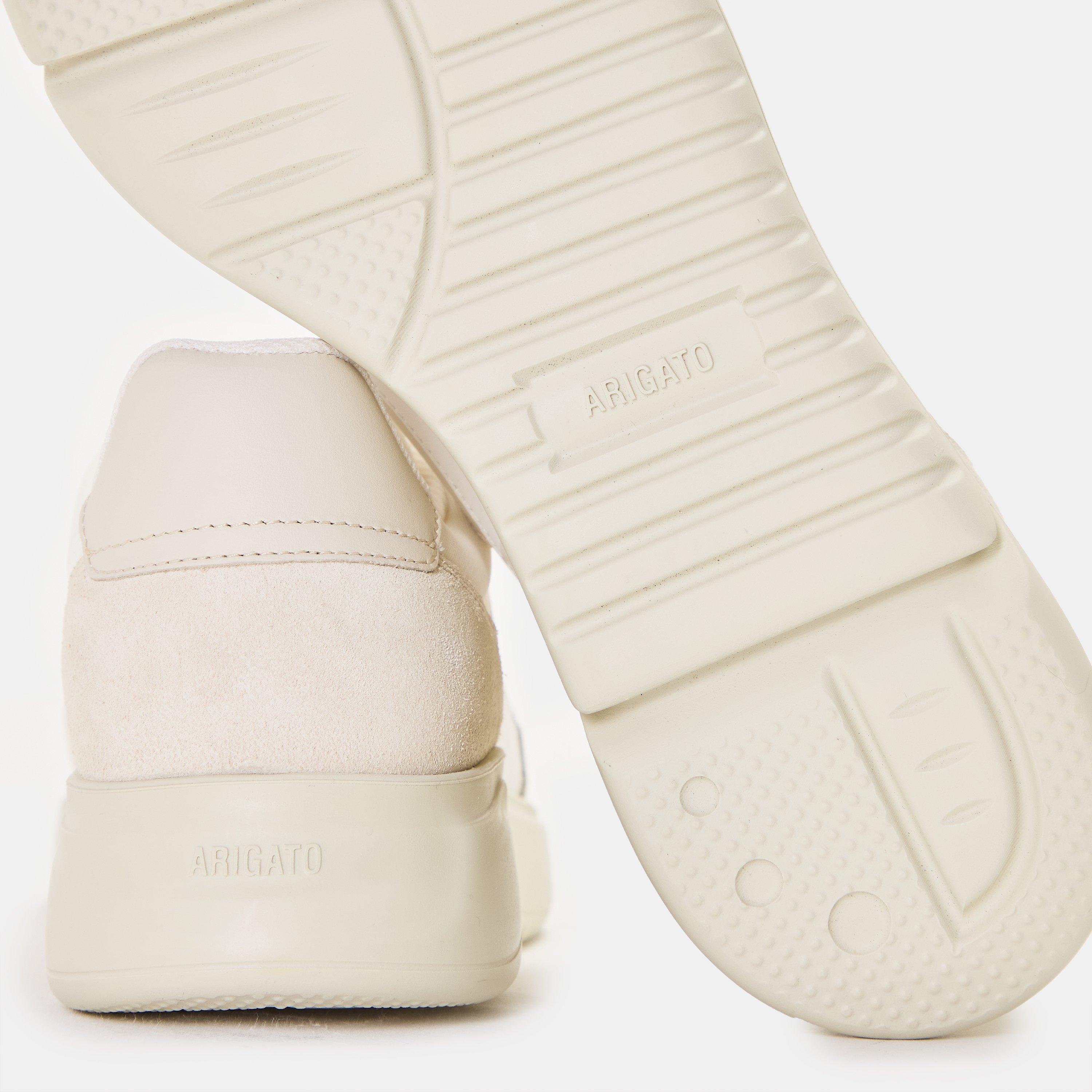 Low-Top Trainers
