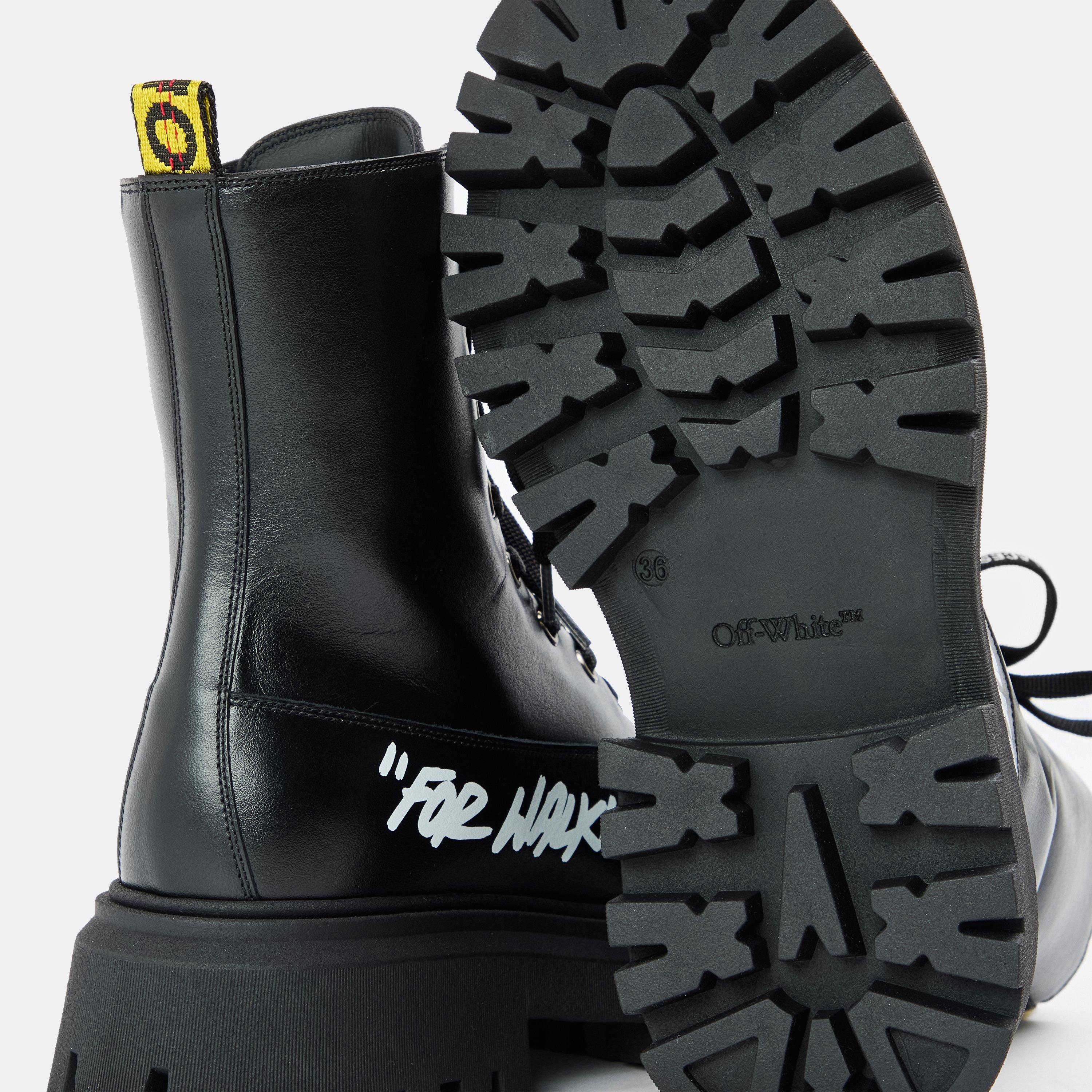 Walking Low-Top Trainers