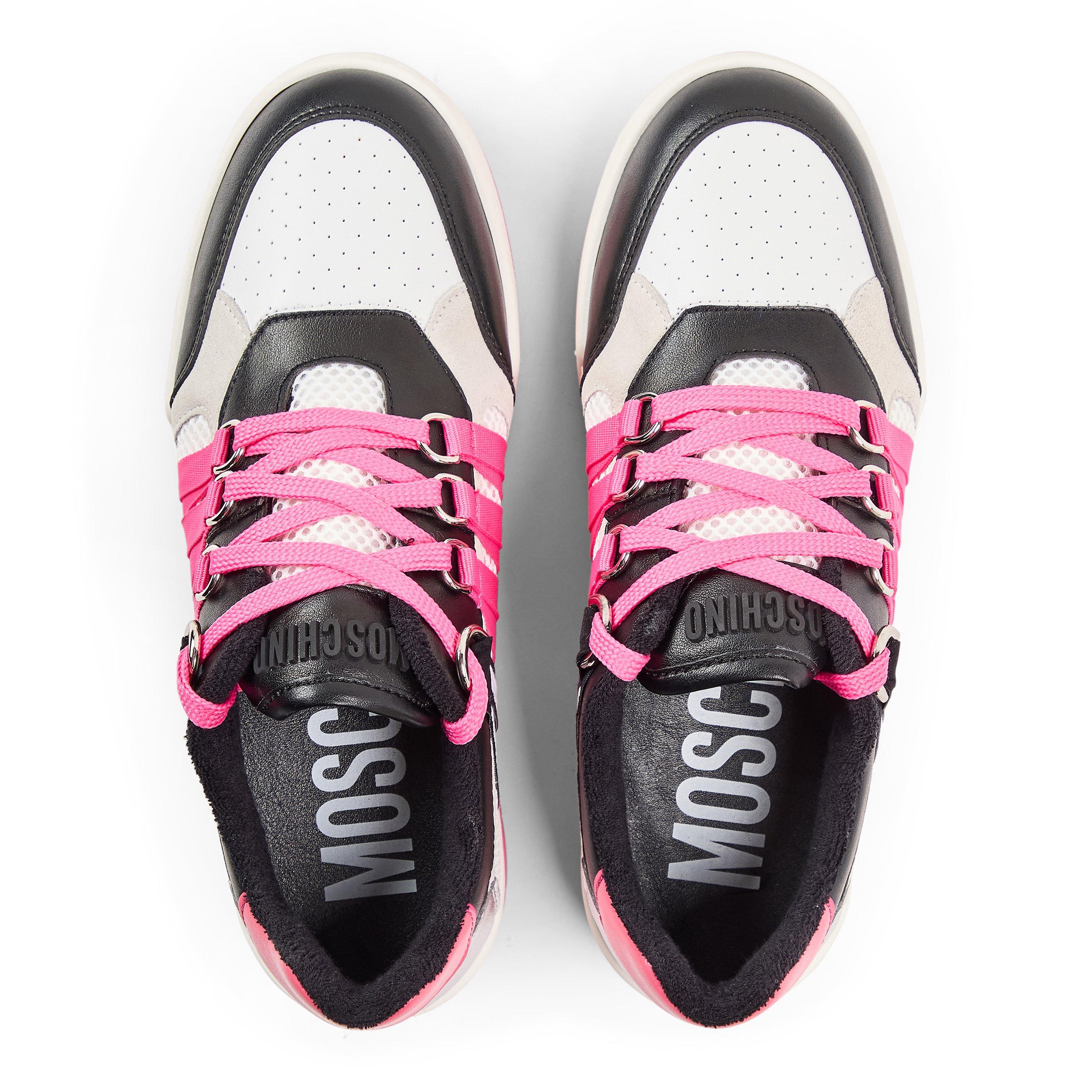 Low-Top Trainers