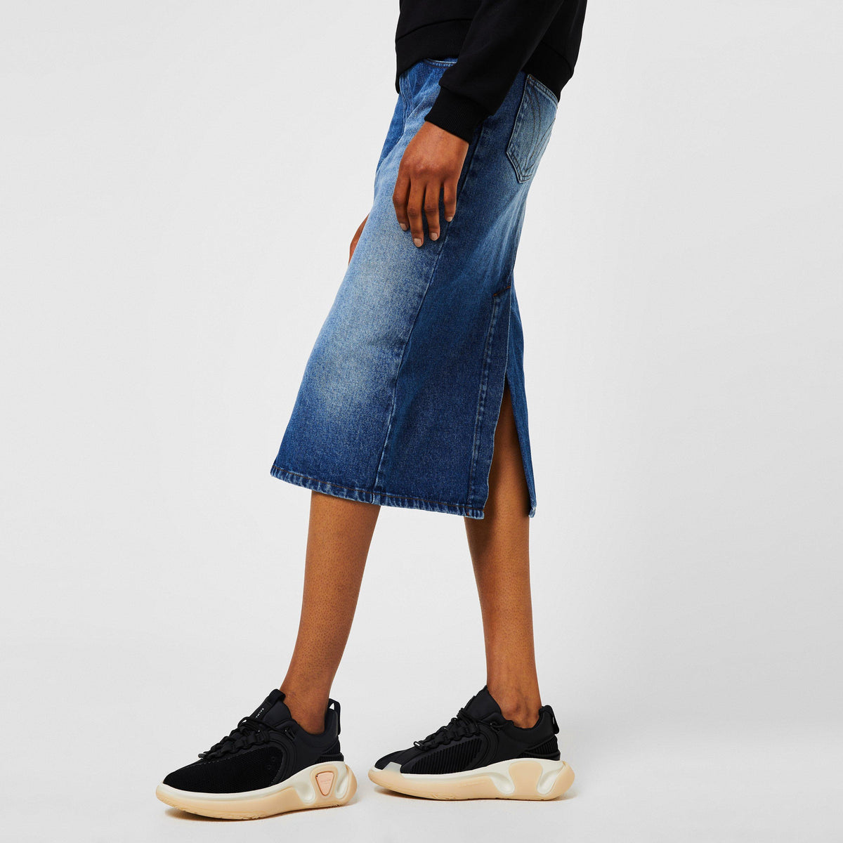 B Runner Trainers