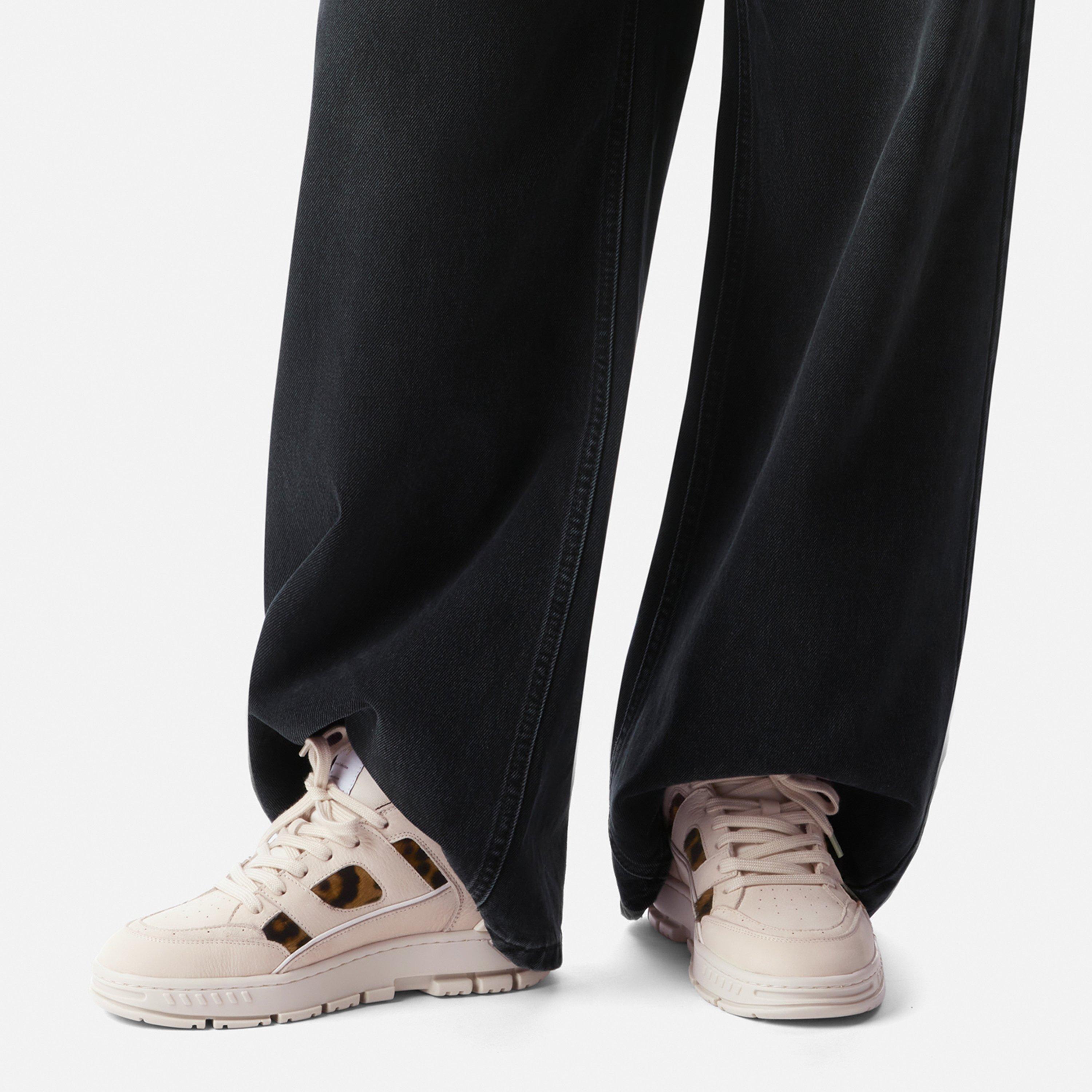 Basketball-Style Area Lo Trainers