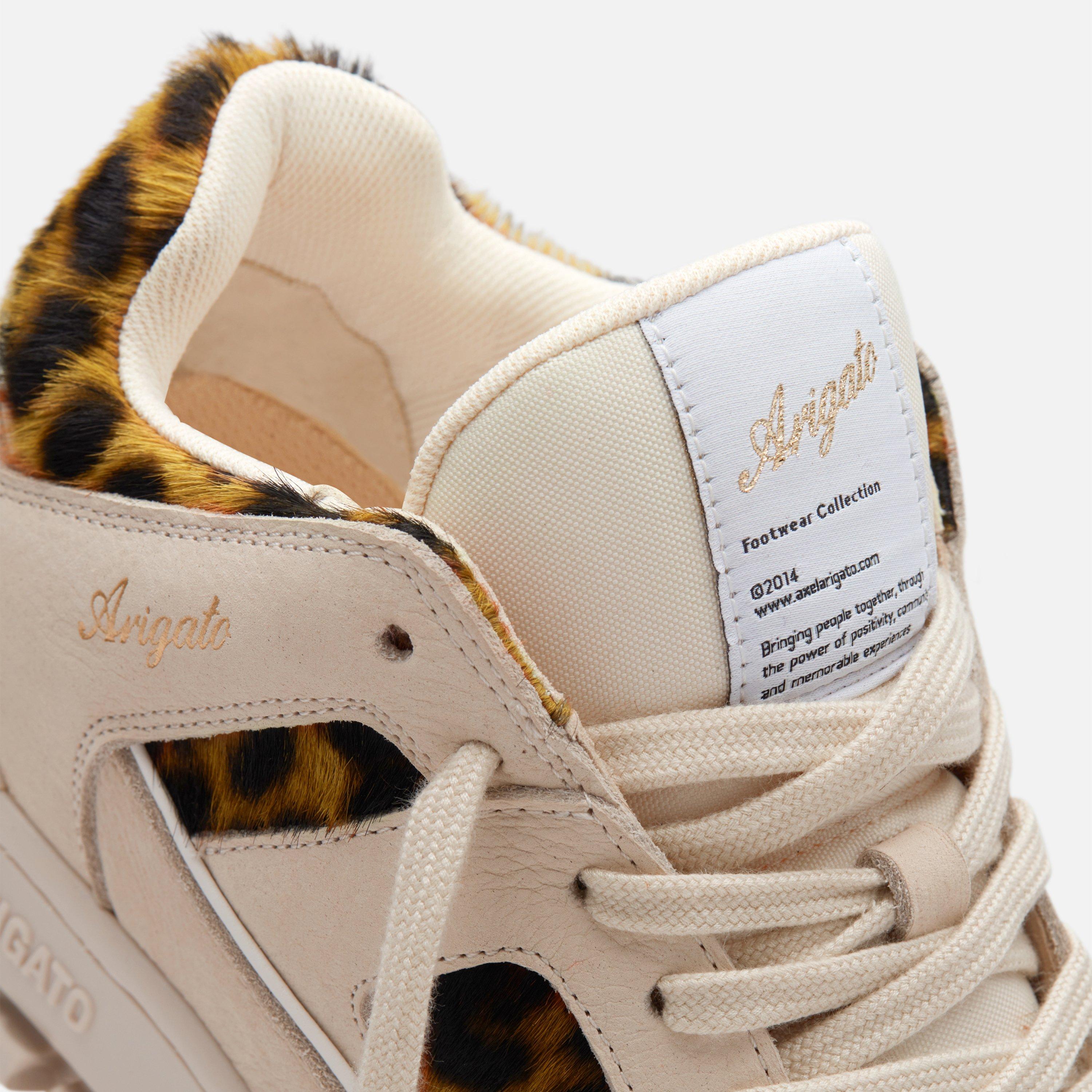 Basketball-Style Area Lo Trainers
