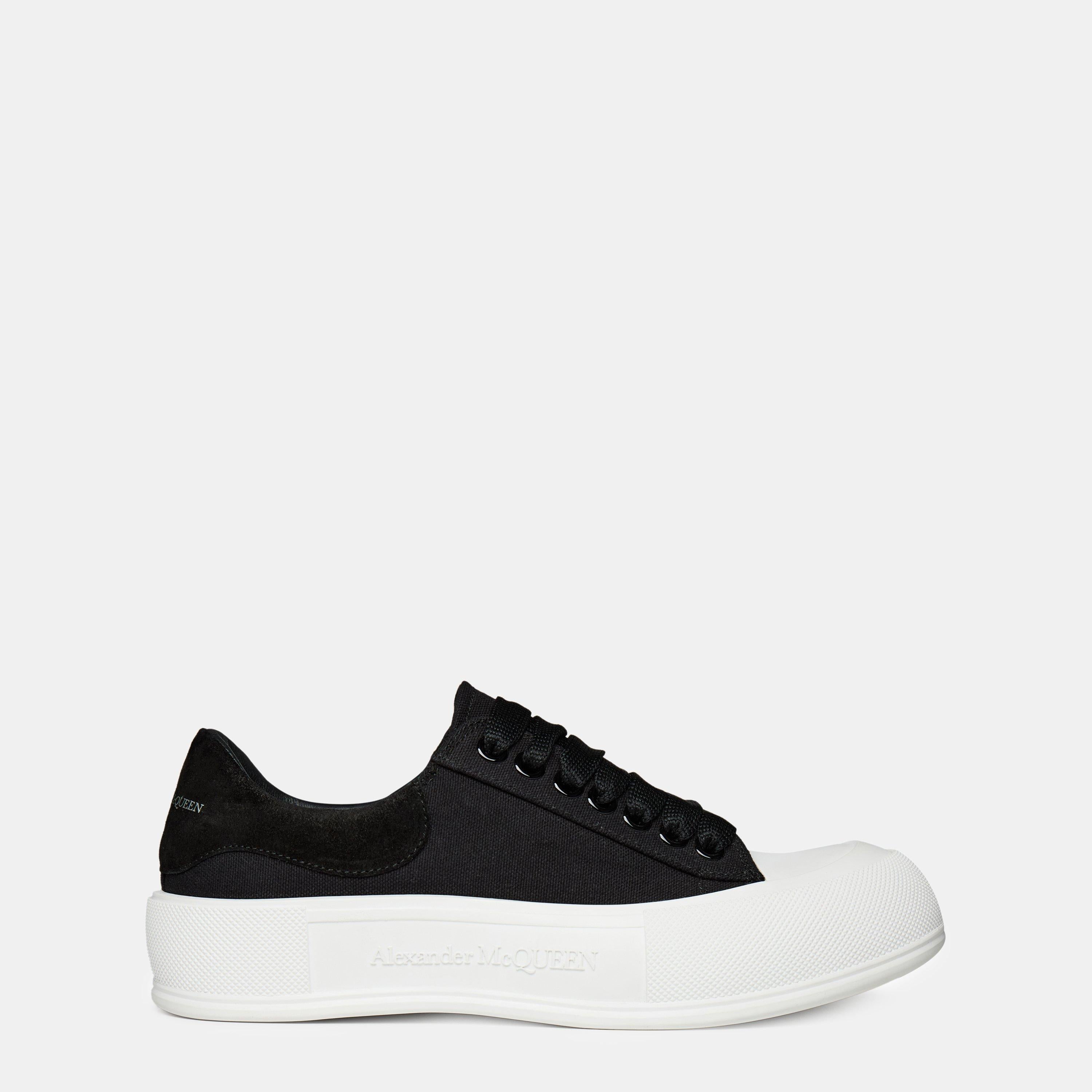 Deck Lace Up Plimsoll Trainers