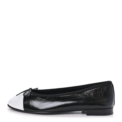 Crumpled Shiny Lambskin Cap Toe CC Ballerina Flats