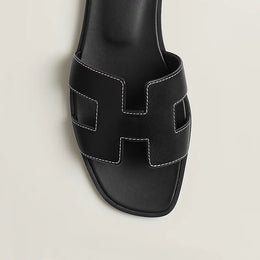 Oran sandal in Noir
