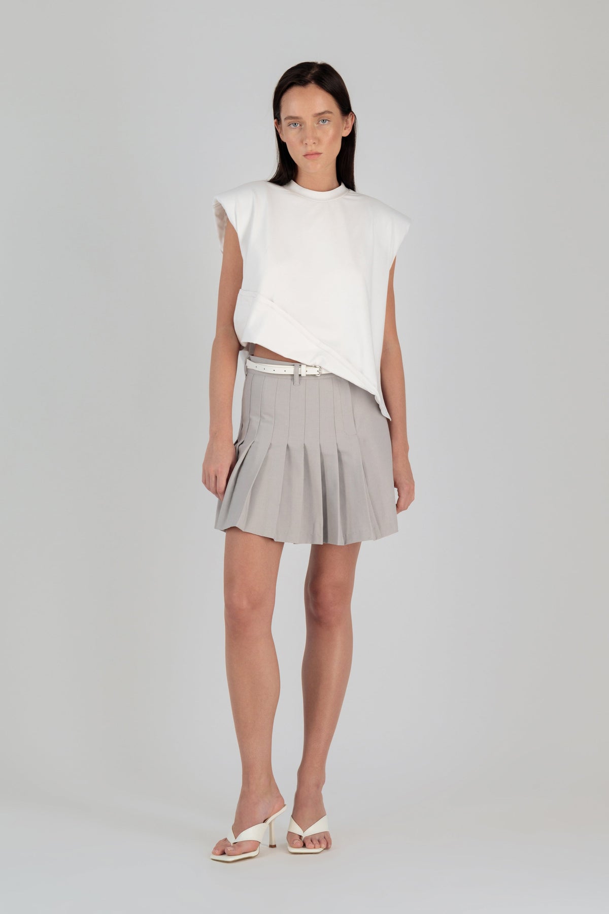 SLEEVELESS FOLD OVER TEE