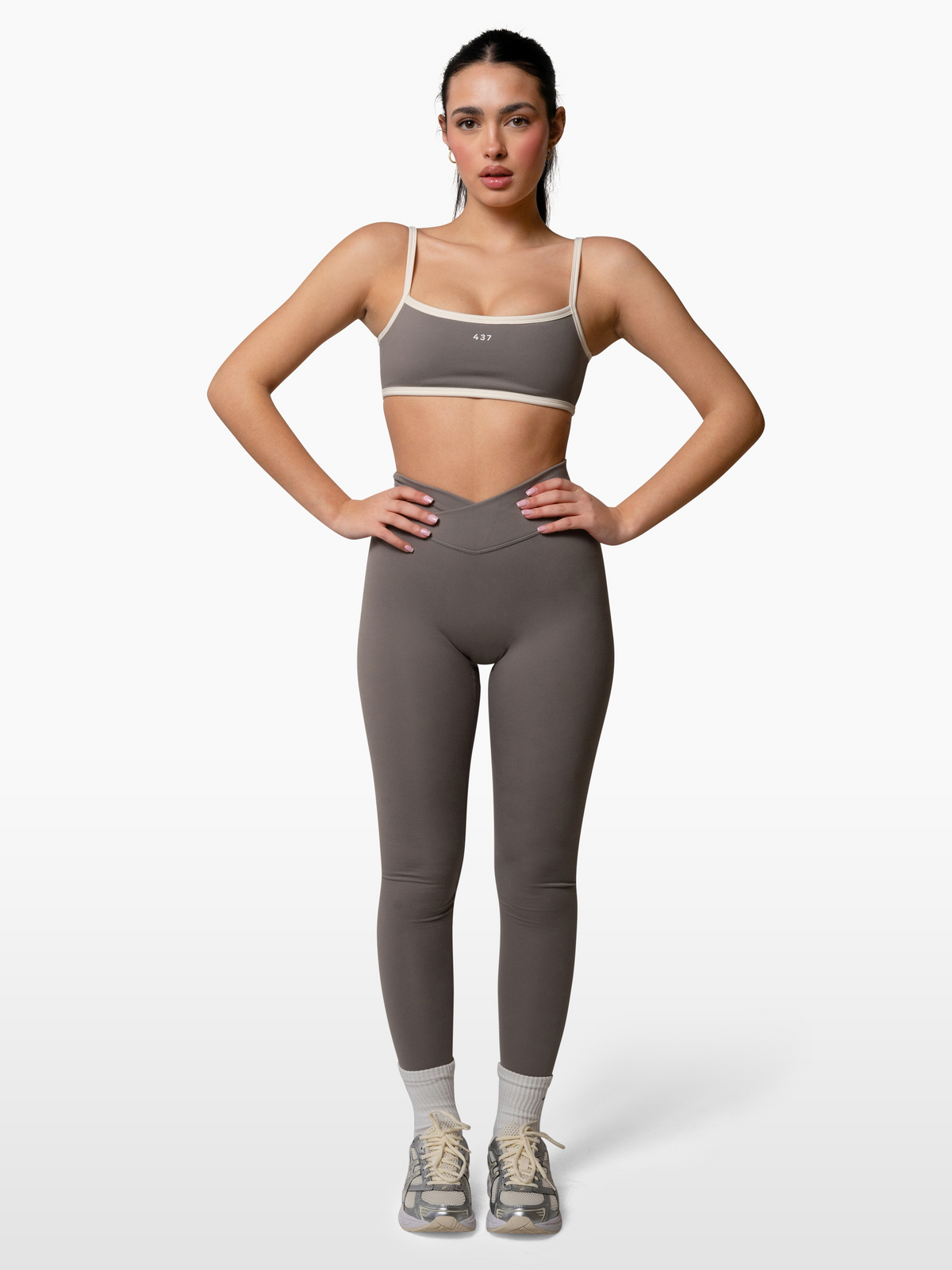 The V Legging / Clay Mask