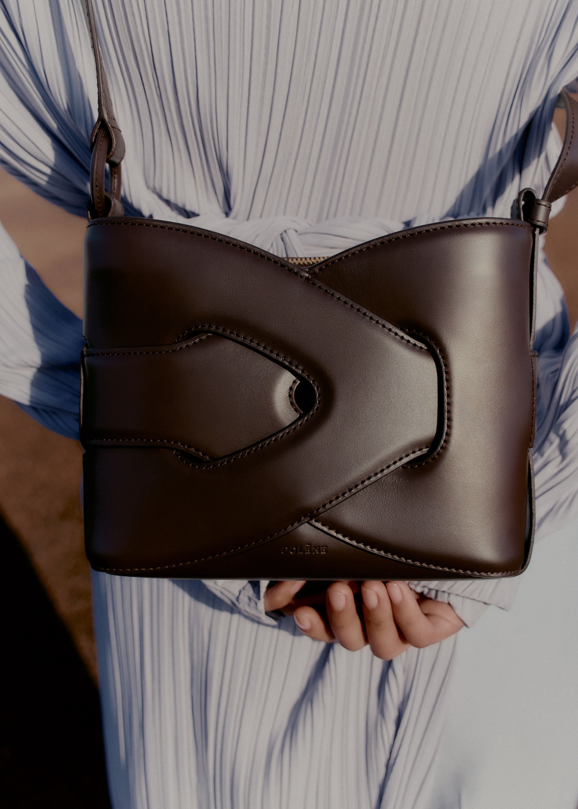 Nodde - Smooth Ebony