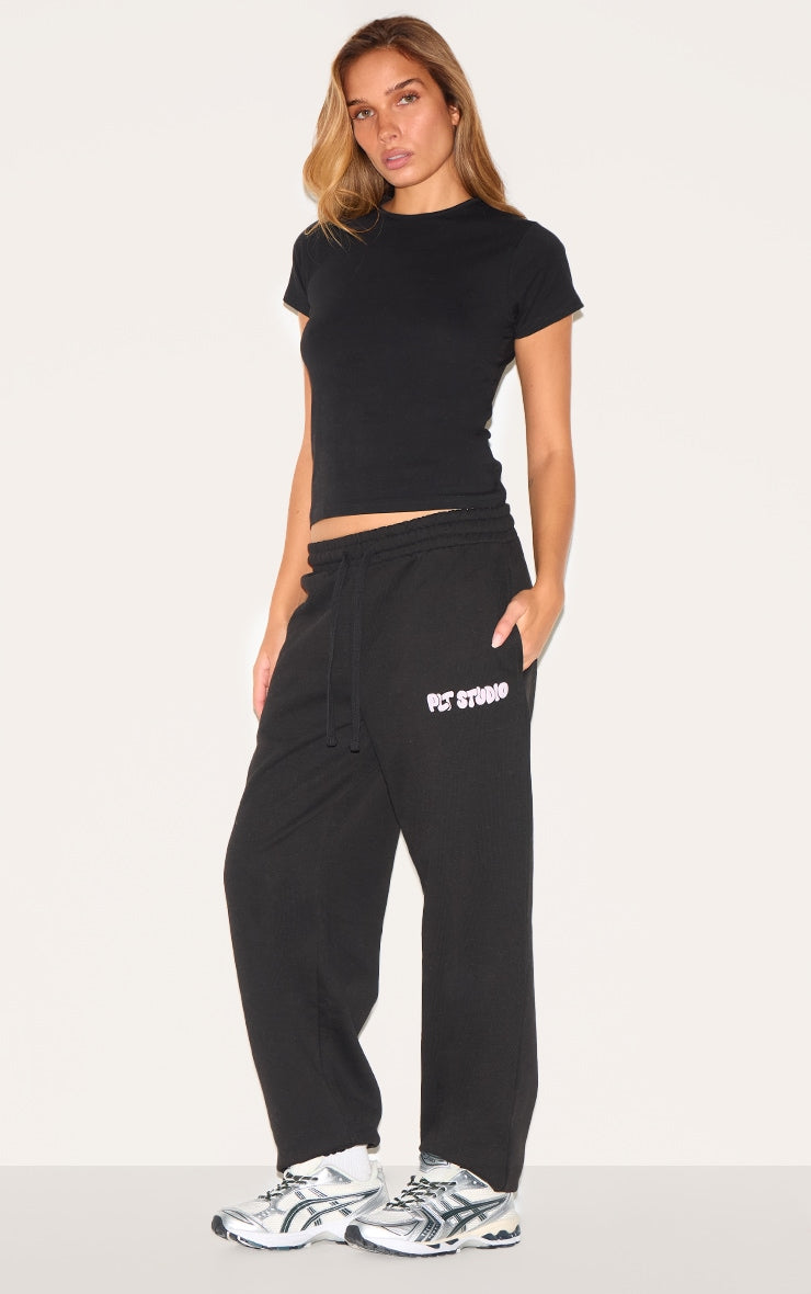PRETTYLITTLETHING Black Premium Studio Print Cuffed Joggers
