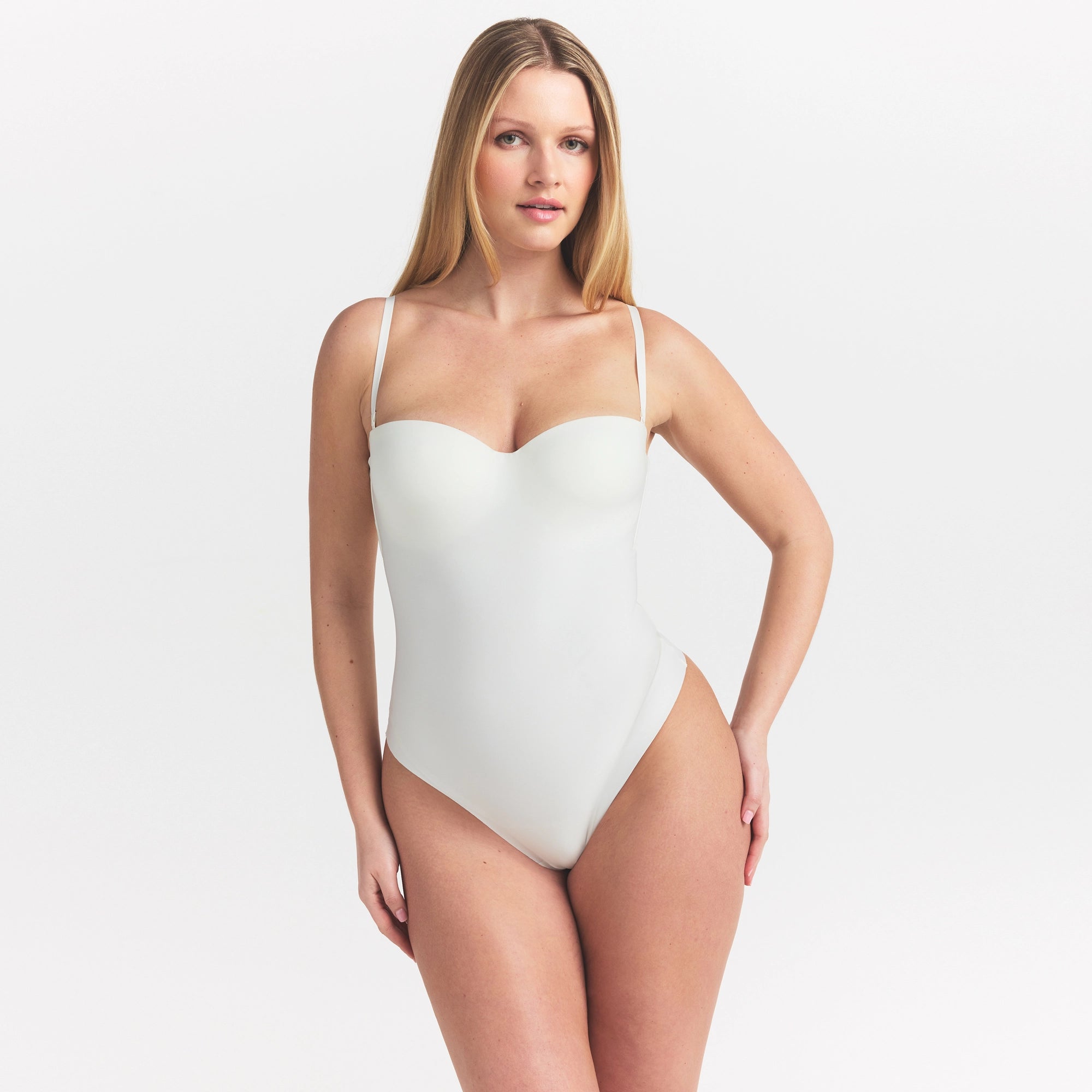 Skims Body Underwire Thong Bodysuit