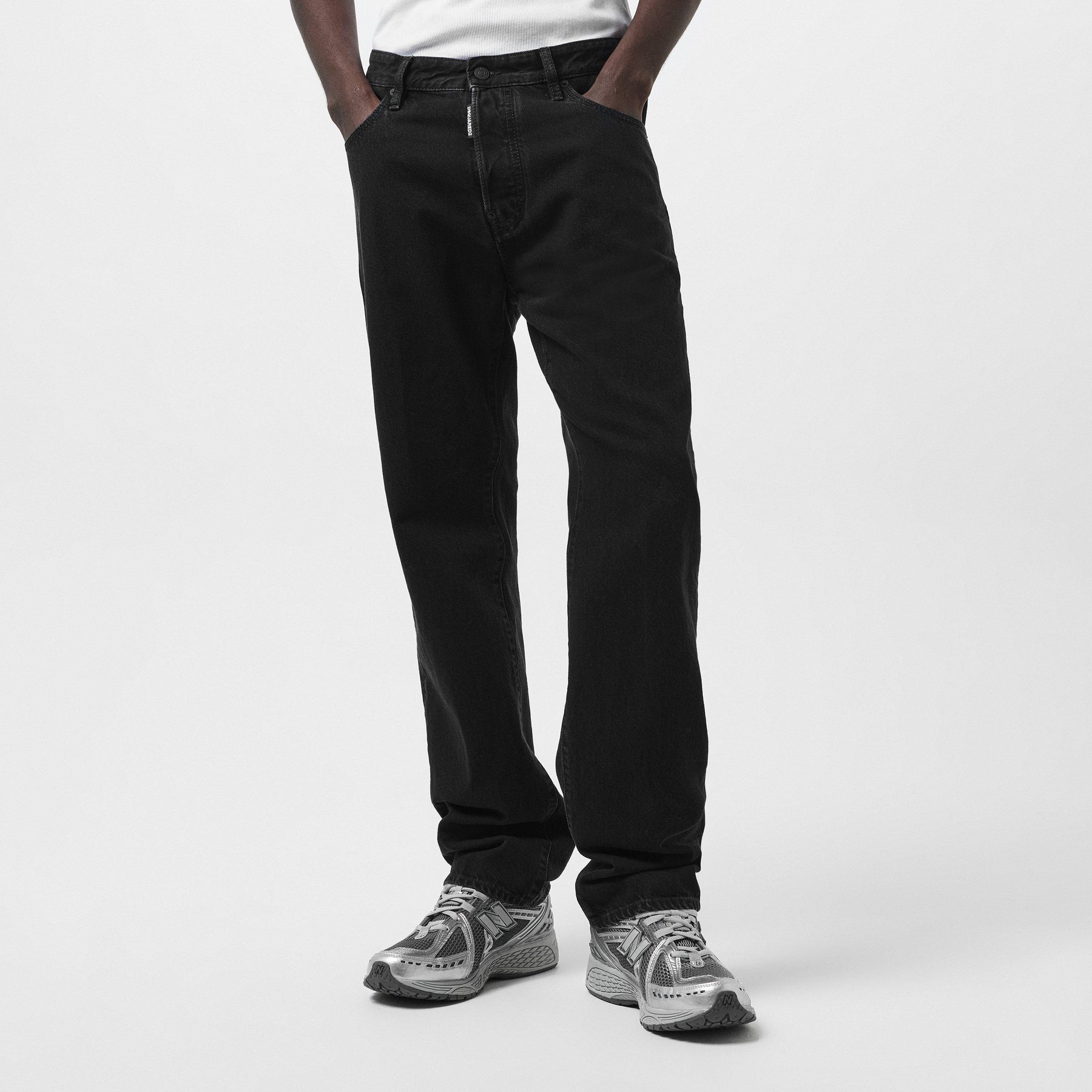 642 Dark Wash Jeans