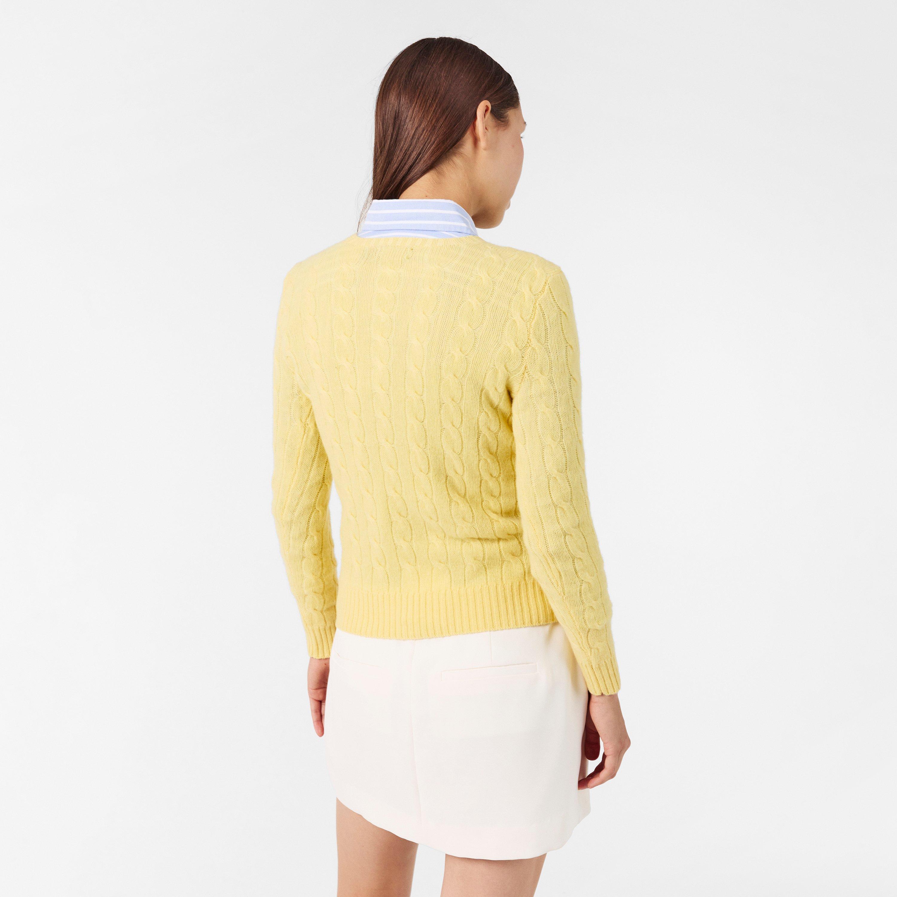 Women's Cable-Knit V-neck Jumper