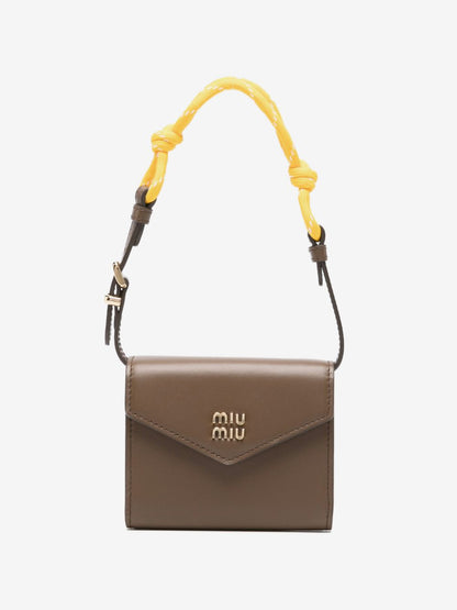 Leather shoulder wallet