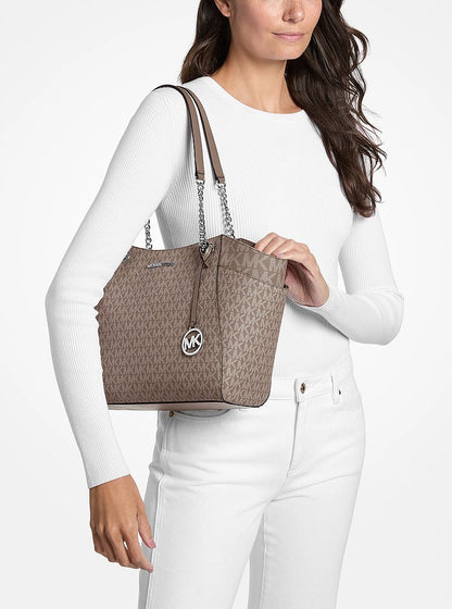 Jet Set Large Signature Logo Shoulder Bag