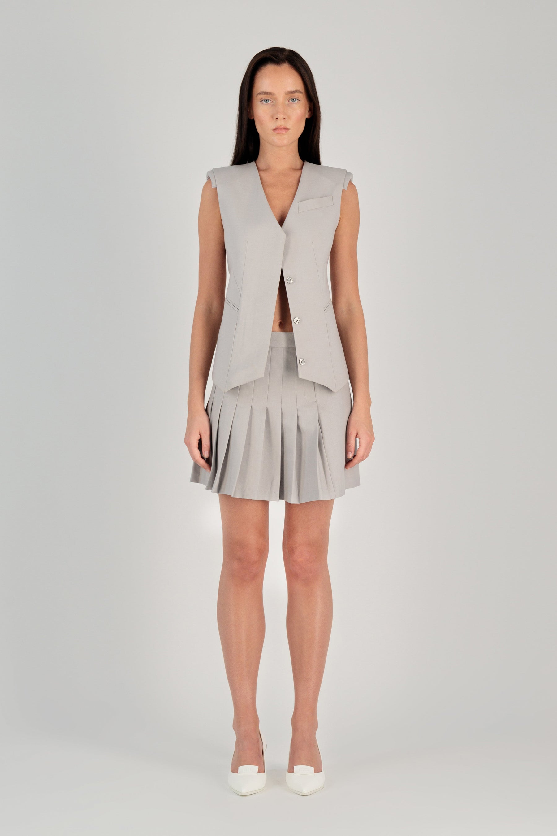 VEST W/ SHOULDER PADS