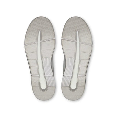 On Running THE ROGER Spin White | Black