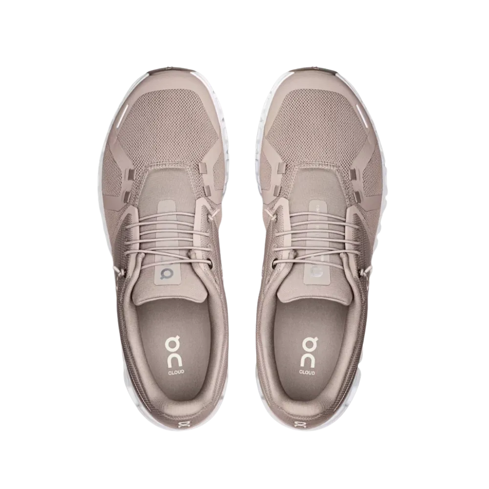 On Running Cloud 6 Fog | White