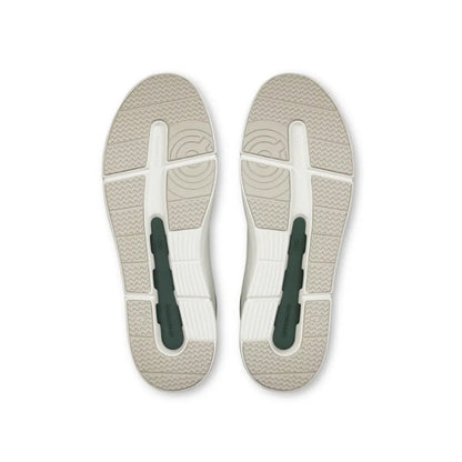 The Roger Advantage White | Olive On Running
